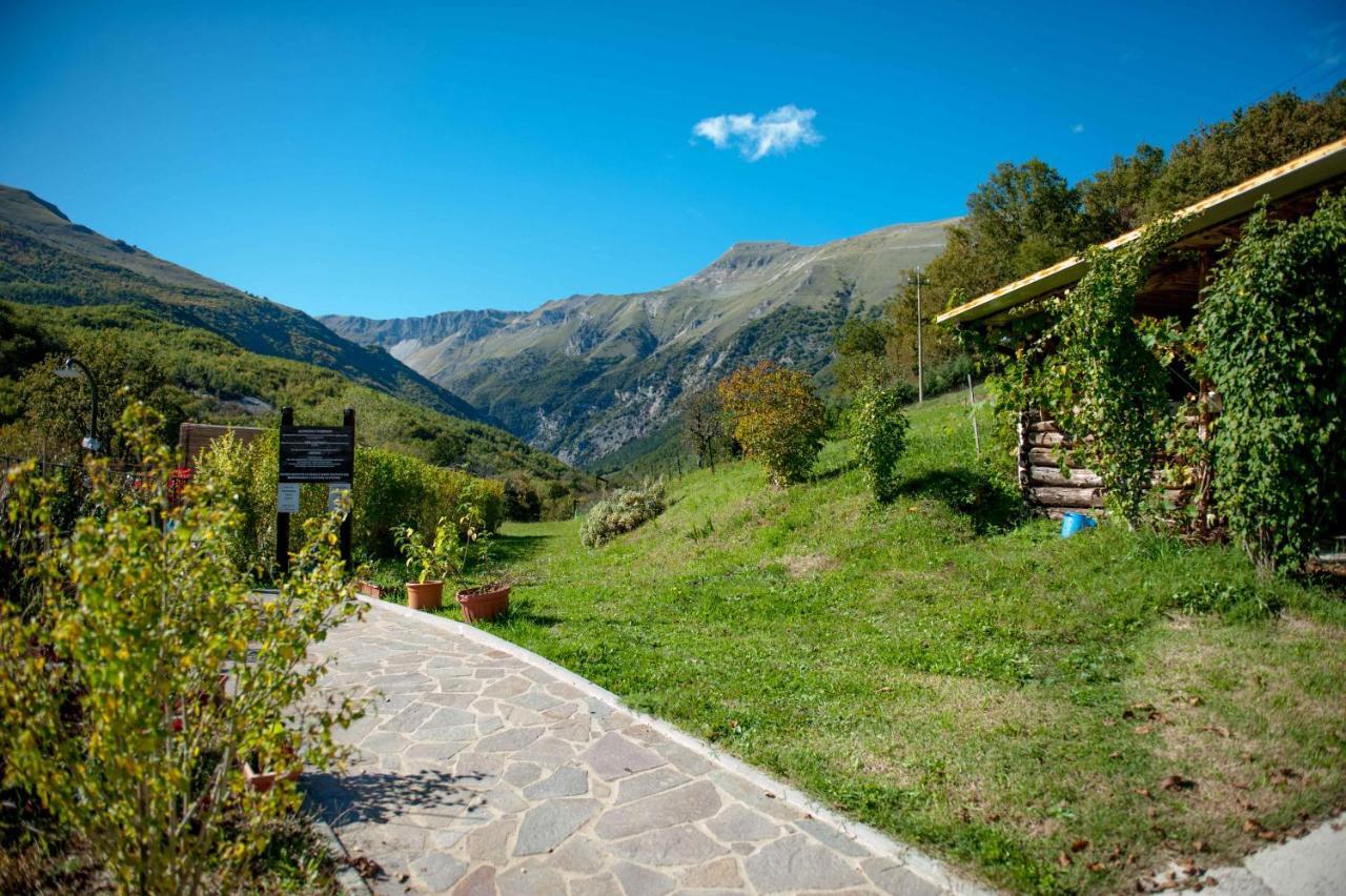 La Baita Di Pilato Montemonaco Exterior foto
